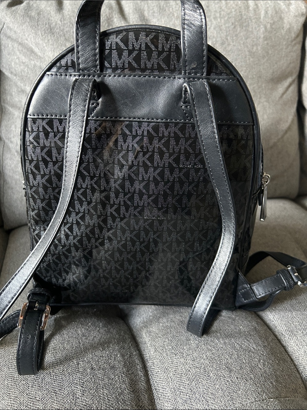 Michael Kors Rhea zip glossy Black MK Monogram Backpack - Picture 2 of 12